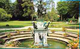 Photo of the Fountain of Diane at the chateau de Fontainebleau